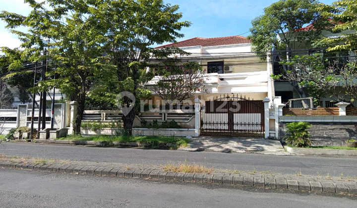 Satelit Indah Area Sukomanunggal Large House Ready to Occupy