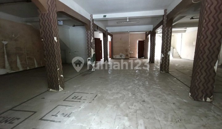 Raya Tenggilis Surabaya Commercial House for Rent Raya Tenggilis Surabaya Commercial House for Rent