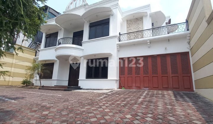 Rumah Usaha Di Raya Darmo Permai Surabaya