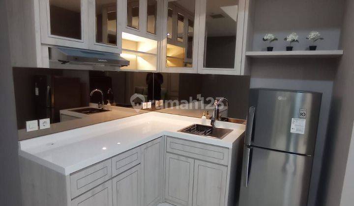 Apartemen La Viz Private Lift Furnished Bagus 2