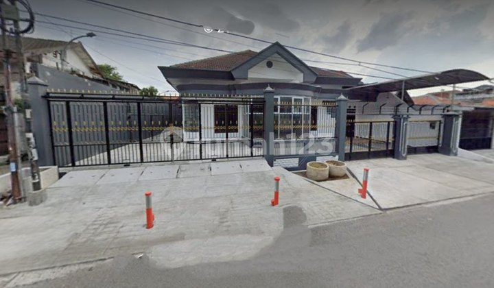 Spacious Building In East Kupang Hamlet Surabaya