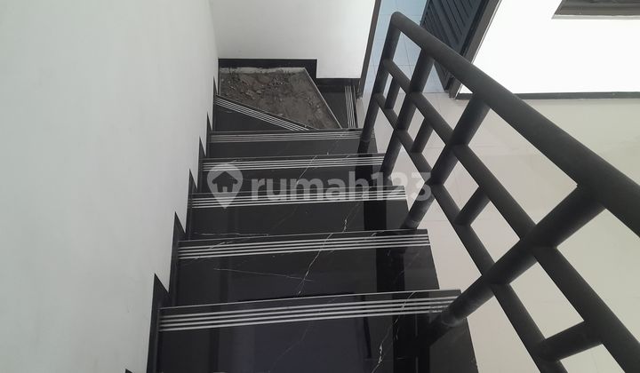 Ruko Plasa Segi 8 Siap Huni Bagus