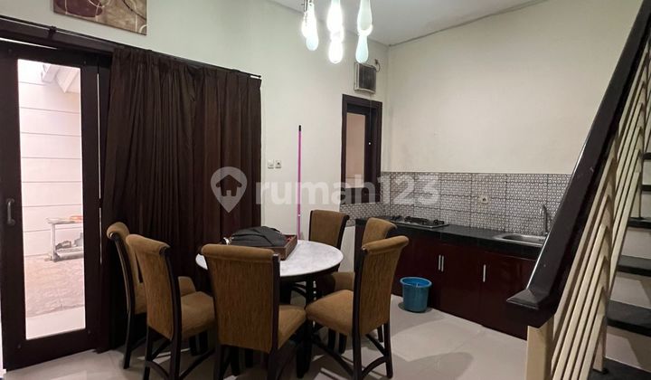 Rumah Citraland Utama Murah Bagus Terawat 2