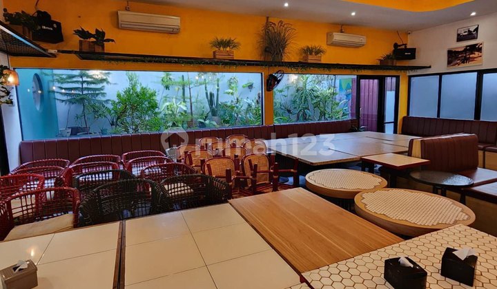 Business House In Ngagel Pucang Surabaya Ready to Use