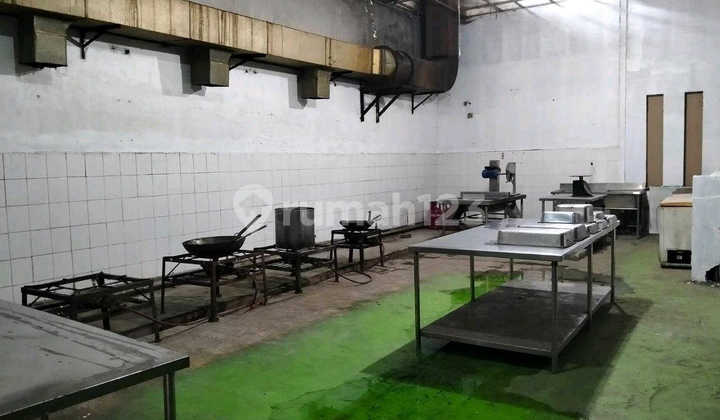 Commercial property in Waru, suitable for business & warehouse, highly strategic location.