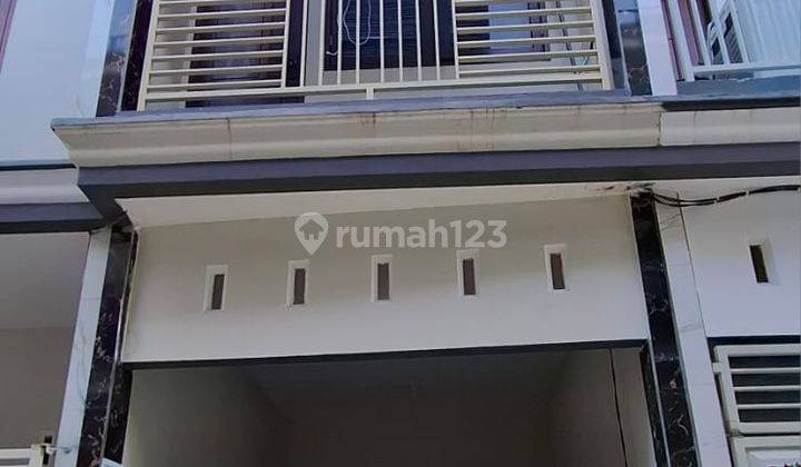 FOR SALE RUMAH LEBAK ARUM SEMI FURNISH ZL 04 1