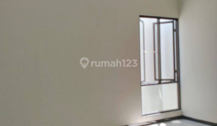 RUMAH BARU GRESS MINIMALIS SEMAMPIR RK 32 2