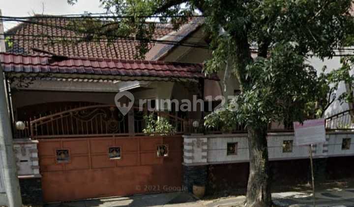 For sale House in the Center of Malang City Strategic Mj 02 1