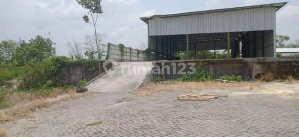 For Sale, Large Land Plus Strategic Building, Main Road Jombang, BW 283 2
