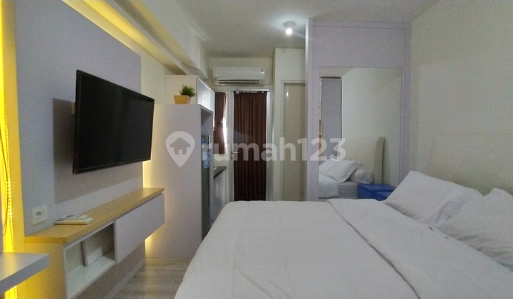 Educity Studio Apartment near Gloria, WM, ITS, Fully Furnished