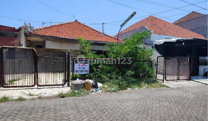 Rumah Lama Hitung Tanah di Manyar Tirtomoyo  1