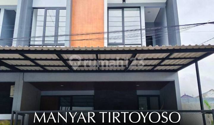 Rumah Modern Baru Minimalis di Manyar Tirtoyoso Surabaya