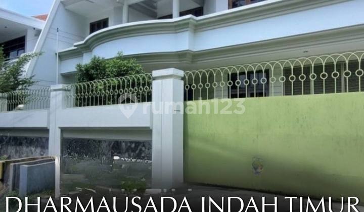 Rumah Mewah Jl. Dharmahusada Indah Timur Surabaya Rumah Mewah Jl. Dharmahusada Indah Timur Surabaya
