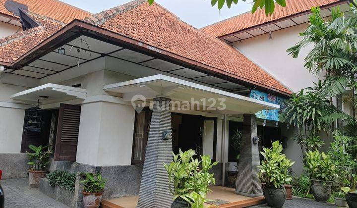 Rumah Hook Ex. Kantor Jalan Anjasmoro Surabaya 1