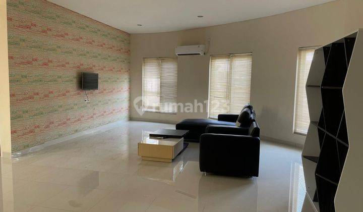 Rumah Minimalis Pakuwon City Palm Beach Malibu 2