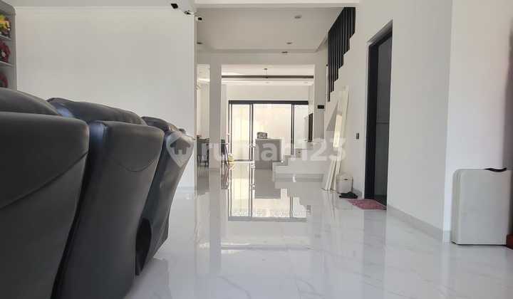 Rumah Newton Gading Serpong Full Renovasi Cantik