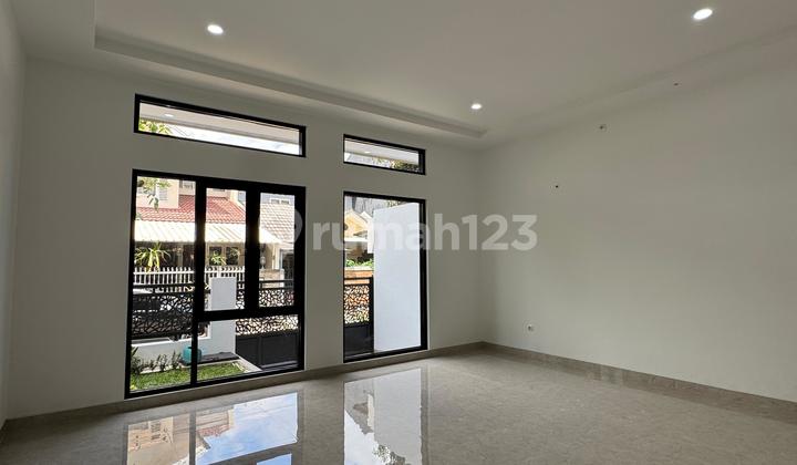 Rumah Hoek Modern Minimalis Kencana Loka Bsd 2