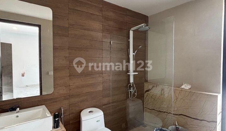 DIJUAL RUMAH BRAND NEW HOEK SUTERA FERONIA - ALAM SUTERA 2