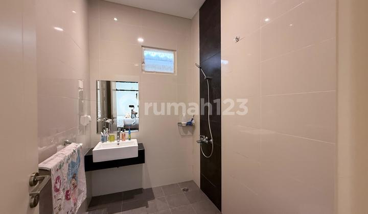 Mozart Symphonia Summarecon Serpong Fully Furnished Hook House 2