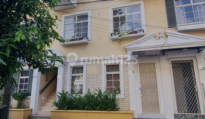 Green Garden Town House Lippo Karawaci Tangerang Banten