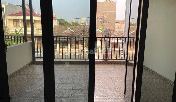 Ruko 3 Lantai Baru di Nusaloka Bsd City Pinggir Jalan Siap Pakai 6