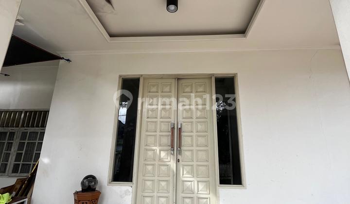 Dijual Rumah Full Furnished Tengah Kota 2