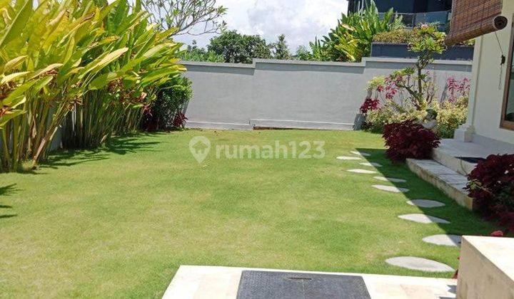 Villa 3 Br Pererenan Canggu The garden is spacious and clean 2