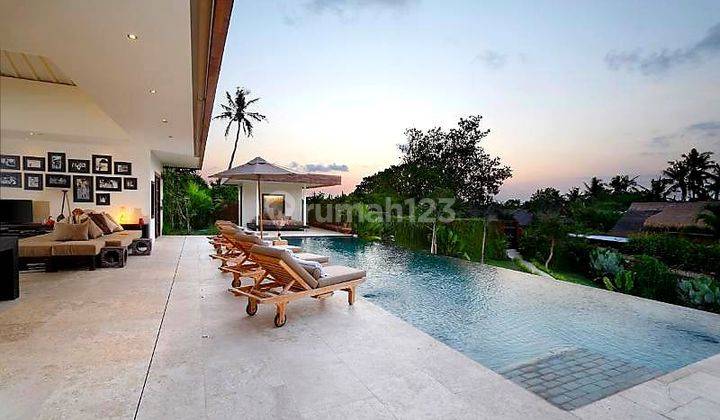 Villa 4 Br Dengan View Sawah di Padonan Canggu 1