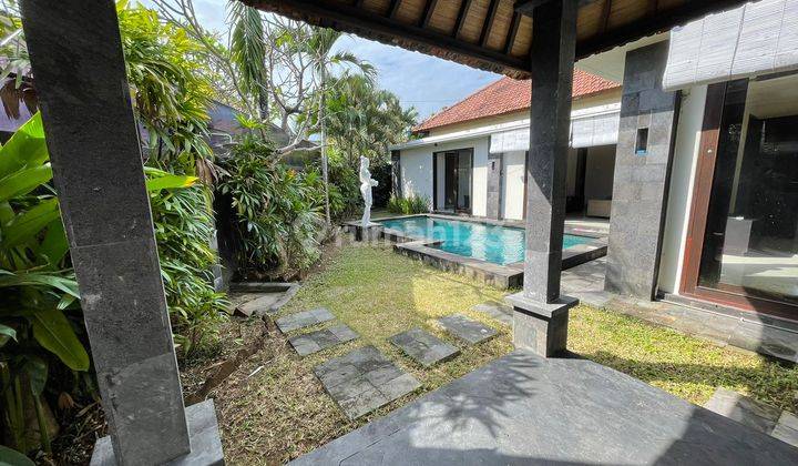 Villa 3 Br di Kuwum Dengan Halaman Luas Suasana Senang 2