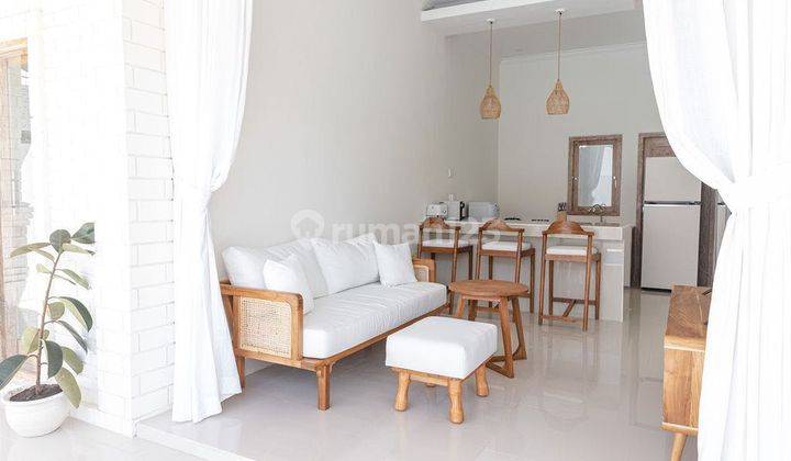 Villa 2 Br di Padonan Canggu Minimalis All White 2