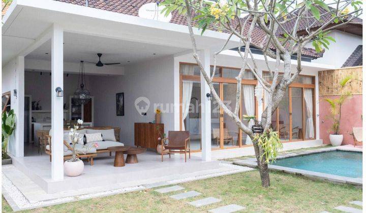 Villa Luxury 3 Br di Berawa Degan Halaman Luas 1