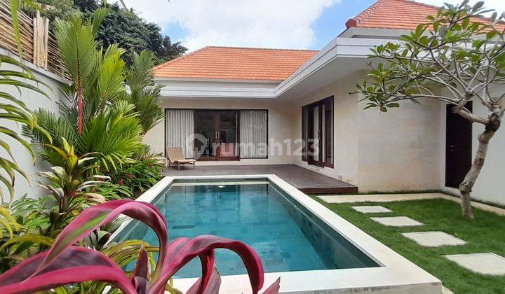 New 2 Br Villa in Tumbakbayuh With Furniture 1