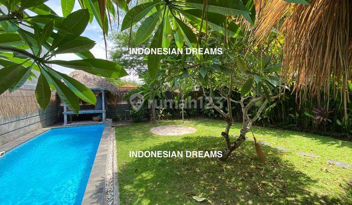 Villa 4 Br Over Contract in Pererenan Canggu Walk to the Beach 1