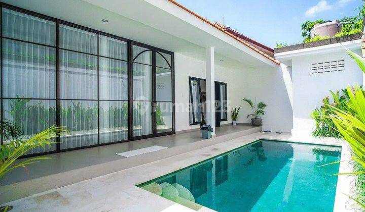 New 2 Br Villa in Seminyak Sentral With Furniture 1