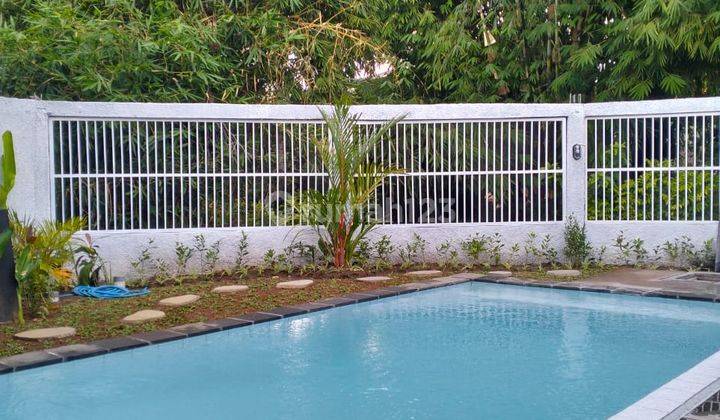 New 2 Br Villa in Padonan with Rice Field View 1