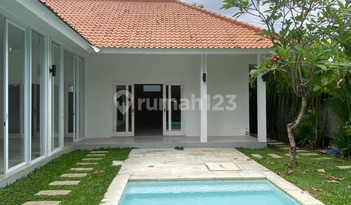 VILLA 3 Bedrooms PERERENAN CENTRAL CANGGU WALKING DISTANCE TO SAMADI