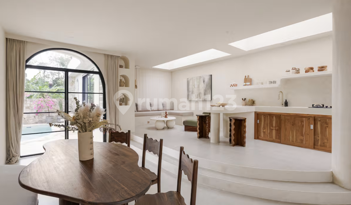 Luxury 2 Bedrooms Berawa Beachside Close Nirvana Life 2