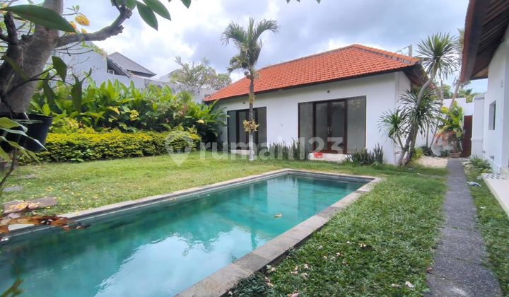 LARGE 2 Bedroom Villa in Umalas for Living and Investment