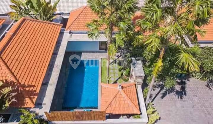 VILLA 3 Bedrooms IN BERAWA CANGGU CENTRAL WITHIN WALKING DISTANCE TO COFFEE SHOPS, RESTAURANTS, AND MORE