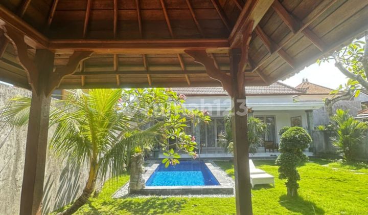 Big 3 Bedrooms Villa In Kerobokan Cheap Worth It 1