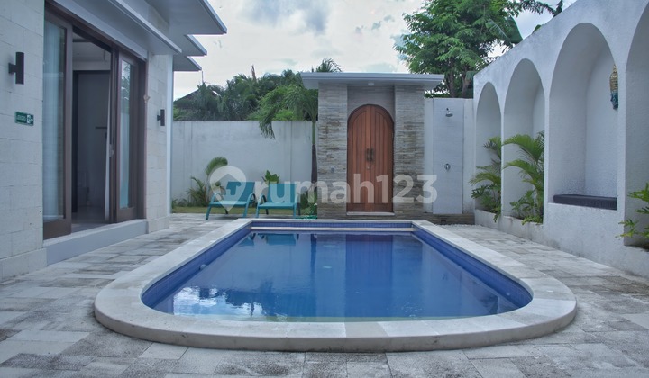 Modern Villa 2 Bedrooms Seminyak 2