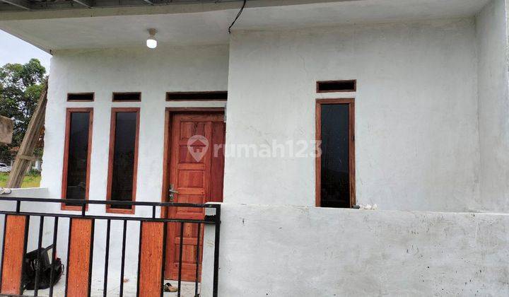 Rumah bagus siap hunibebas banjir legalitas aman di Bandung selatan 1