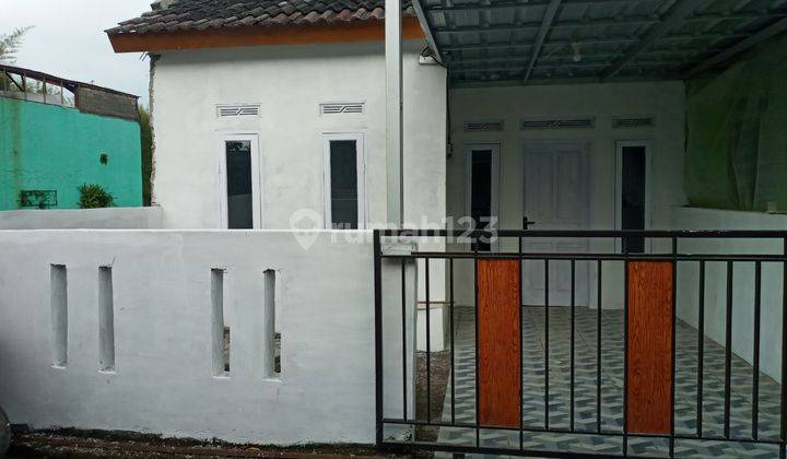 Rumah cantik minimalis one gate sitem di Cangkuang Bandung 1