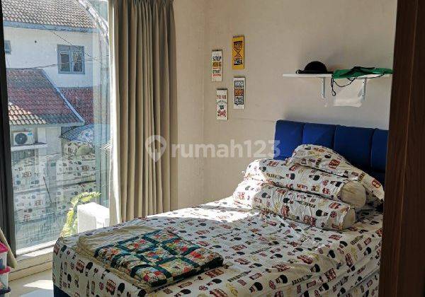 Rumah Bagus 2 Lantai Semi Furnished di Pakuwon City, Surabaya  1