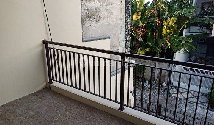 Rumah di Jalan Keputih Permai Perumahan Surabaya Timur, Surabaya 3