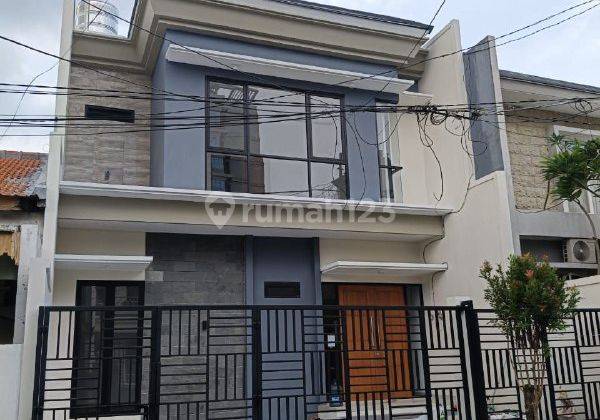 Rumah Minimalis Gress 2LT Tengah Kota di Manyar Rejo Surabaya 1