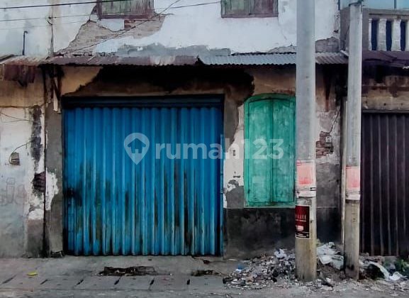 Strategic Shop House for Sale in Surabaya City, Pabean Cantian Strategic Shop House for Sale in Surabaya City, Pabean Cantian