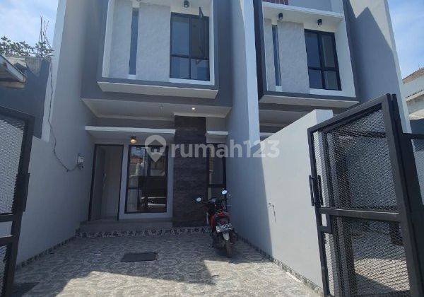 Rumah Baru Gres Siap Huni di Sutorejo Surabaya  1