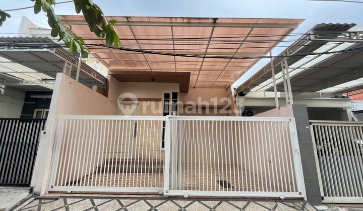 Rumah Baru di Darmo Permai Utara