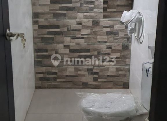 Medokan Asri Barat Surabaya House Near Merr, UPN Campus 2